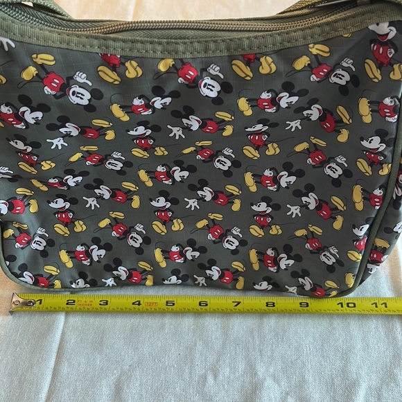Mickey Mouse shoulder bag & cosmetic case Like New - Picture 2 of 9
